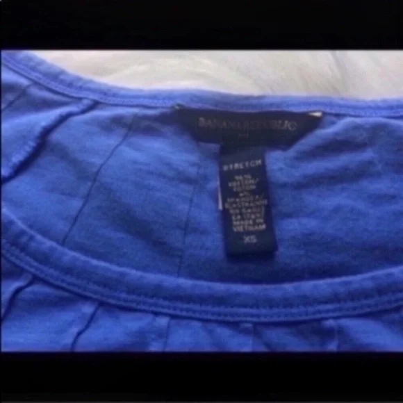 Banana Republic Basic Blue Blouse - Picture 3 of 5